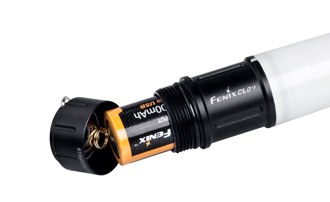 Recenze nabjec LED lampy Fenix CL09