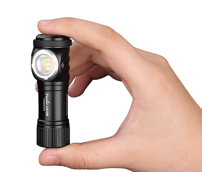 Recenze nabjec LED svtilny Fenix LD15R